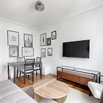 Montmartre Seveste II Beautiful 2Br Apartment