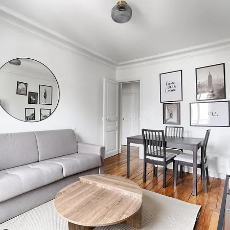 Montmartre Seveste Ii Beautiful 2br Parigi